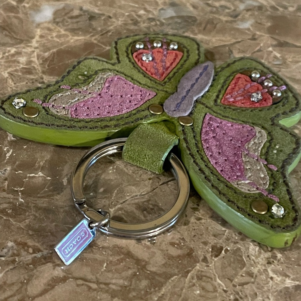 COACH HTF Large Green Leather Butterfly Keychain Bag Charm WITH Dustbag - Picture 12 of 17